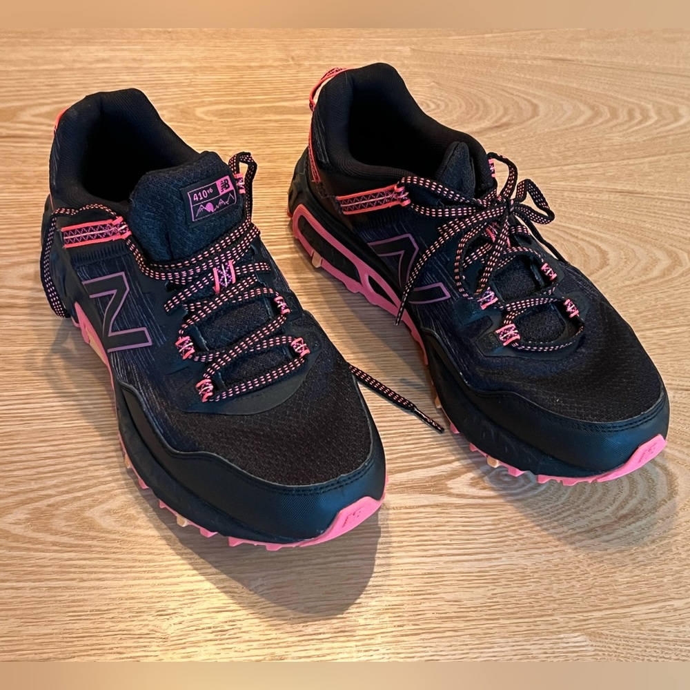 New Balance Women Trail sneaker 410v6 - Size 9.5W